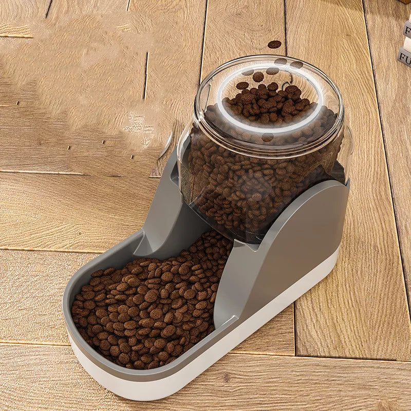 Automatisk Mat- och Vattendispenser för Hundar och Katter – 3,8 L Kapacitet