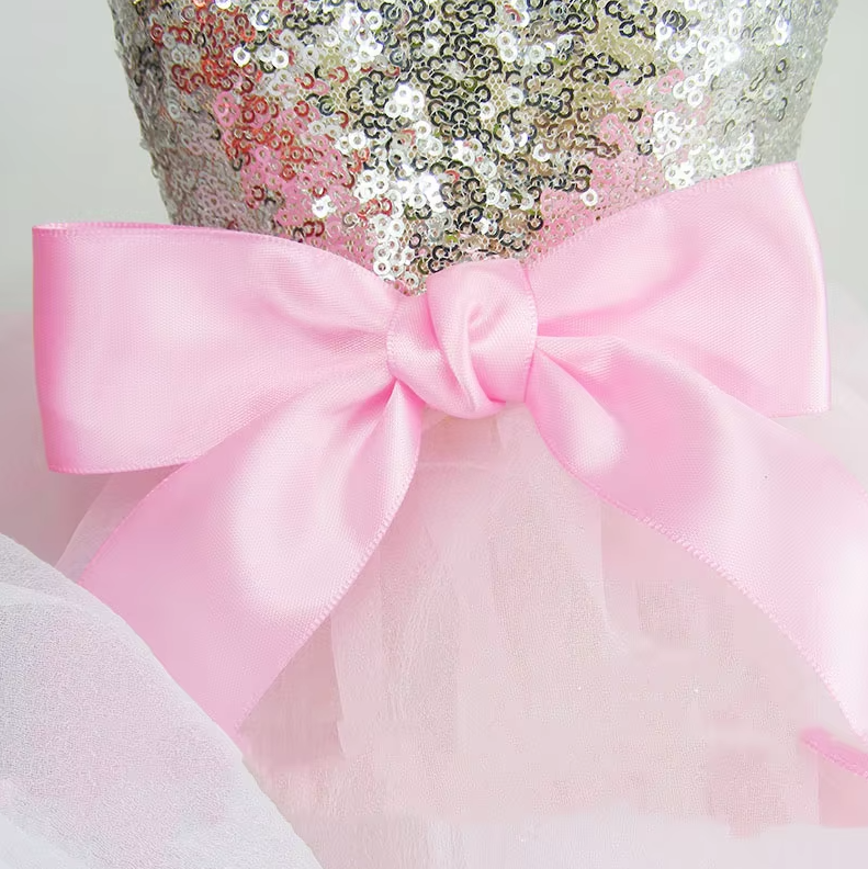 Elegant hundklänning med glitter och tyllkjol i 2 färger