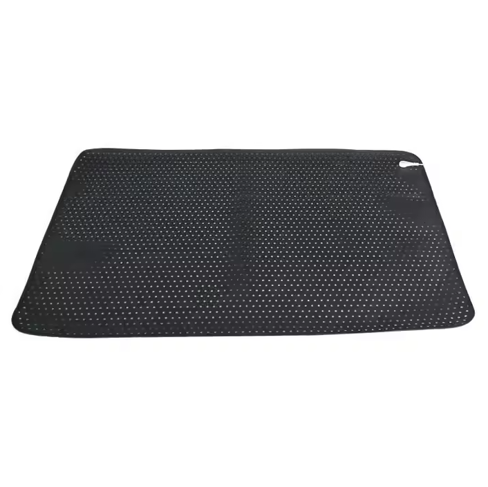 Andningsbar kyldyna för hundar och katter med halkfri undersida